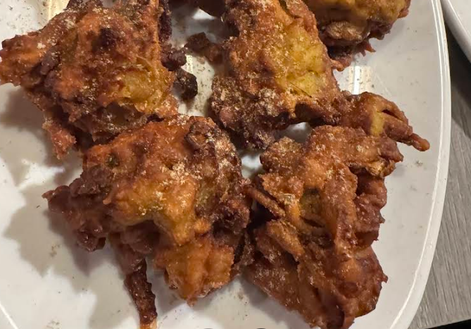 Crispy pakoras at Mother India Roti Queen St West