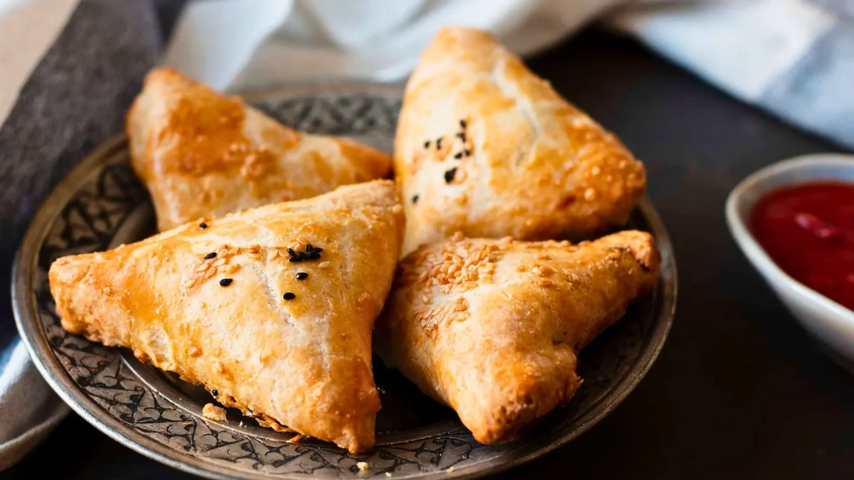 mini chicken samosa maurya indian restaurants toronto ontario